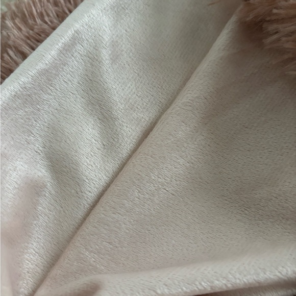 Super Soft Blanket - Picture 5 of 5